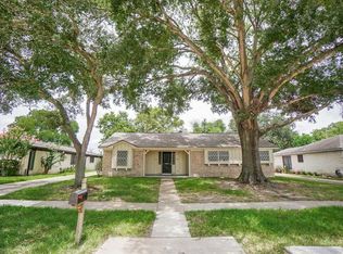 13626 Woodchester Dr, Sugar Land, TX 77498