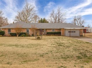 1948 W Cedar Ridge Dr, Mustang, OK 73064
