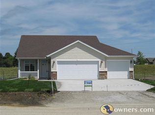 1660 Eagle Ridge St NE, Owatonna, MN 55060