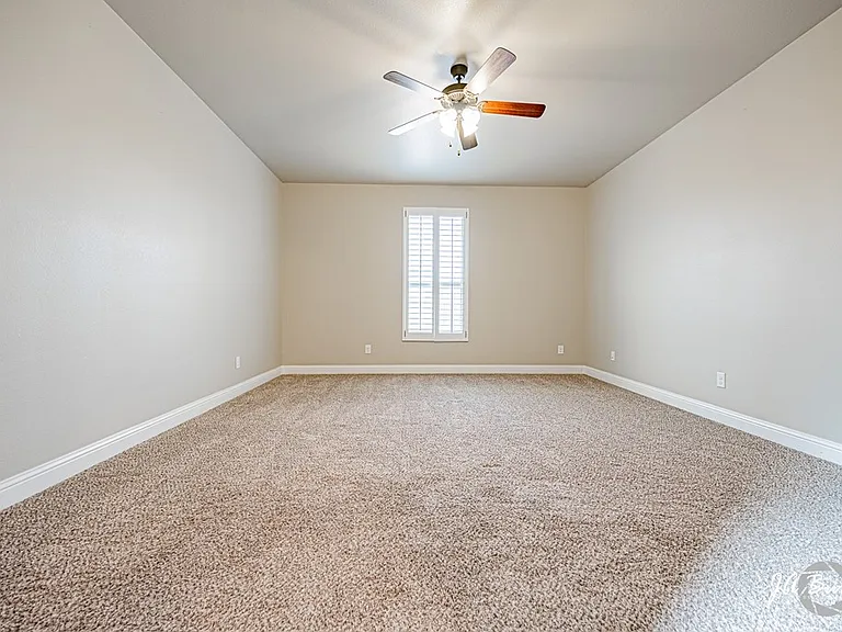 6017 Aurora Way — Photo 16