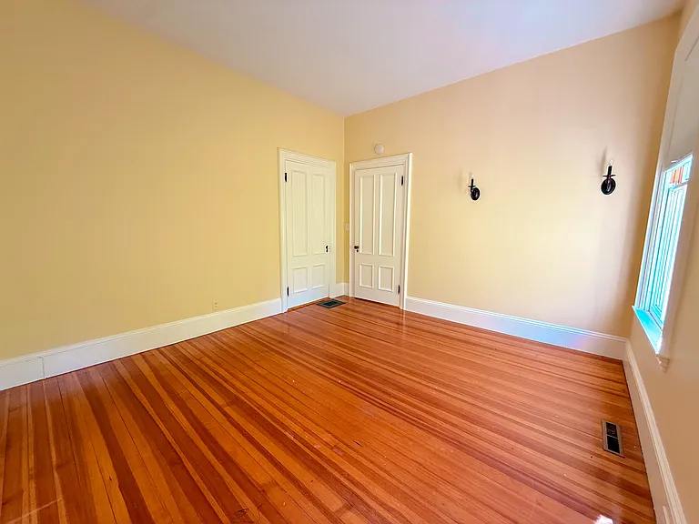 209 Bacon St #1 — Photo 16