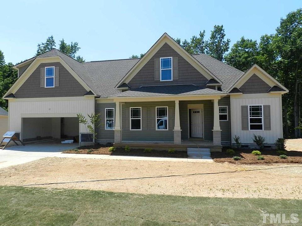 2nd image of 100 Breadnut Dr