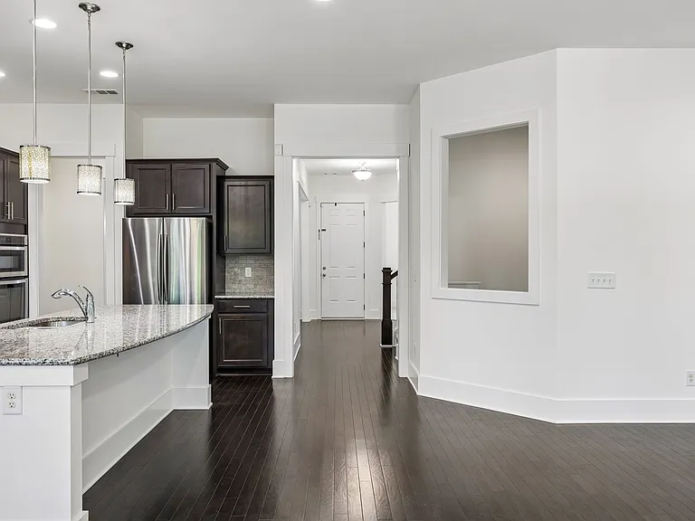 1730 Biscayne Dr — Photo 13