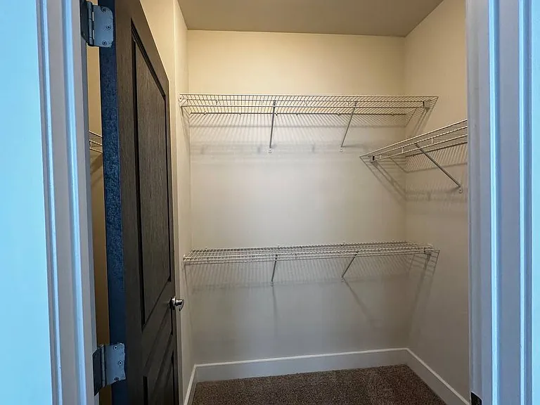 The Kirkwood Apartments at Edgewood — Photo 57