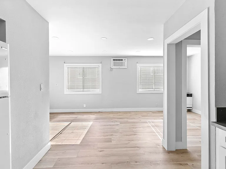 7137 Greeley St #4 — Photo 10