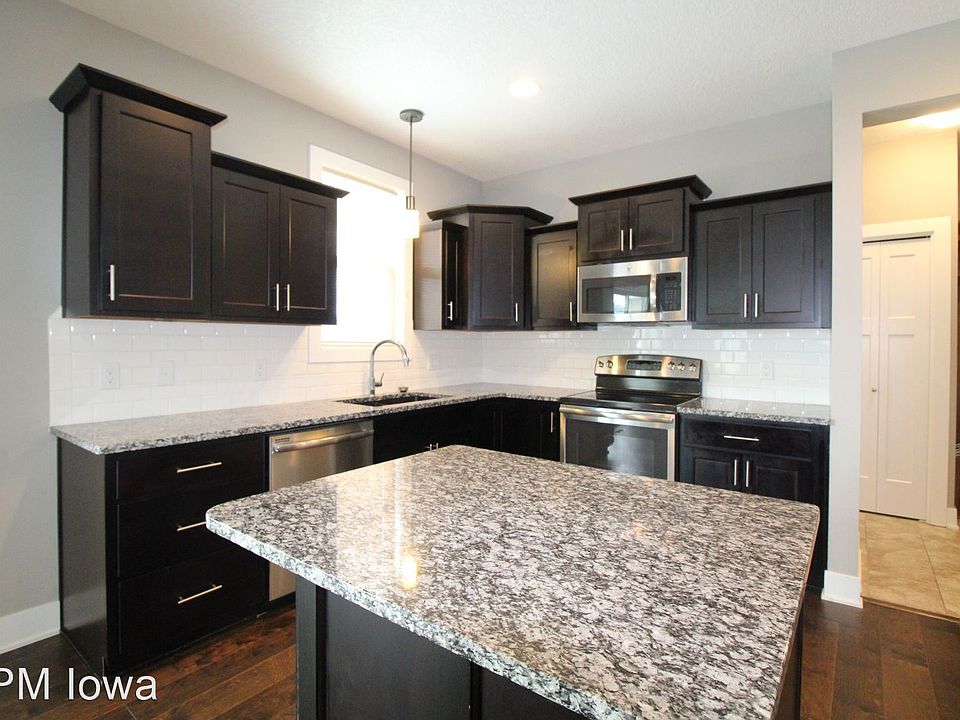 1st image of 9584 Alderwood Dr
