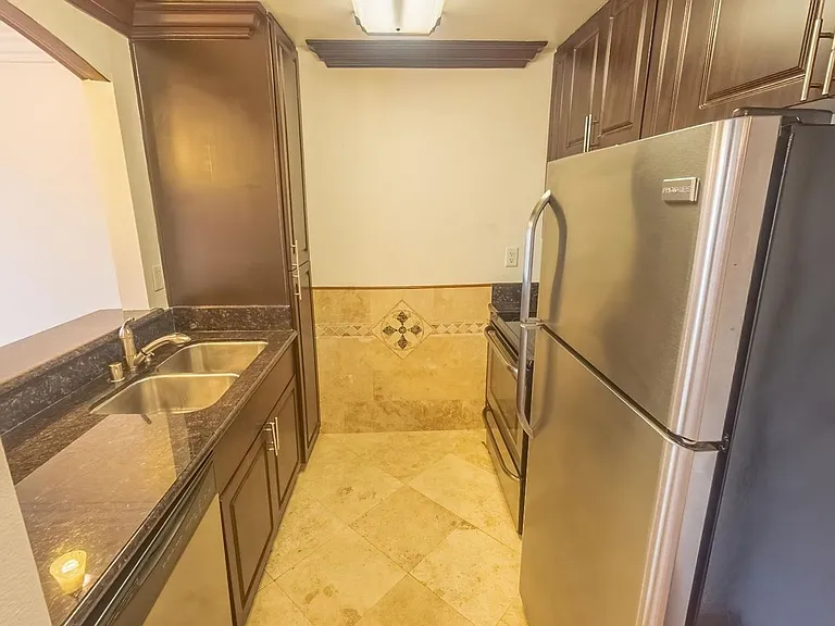 Villa De Adel Apts — Photo 51