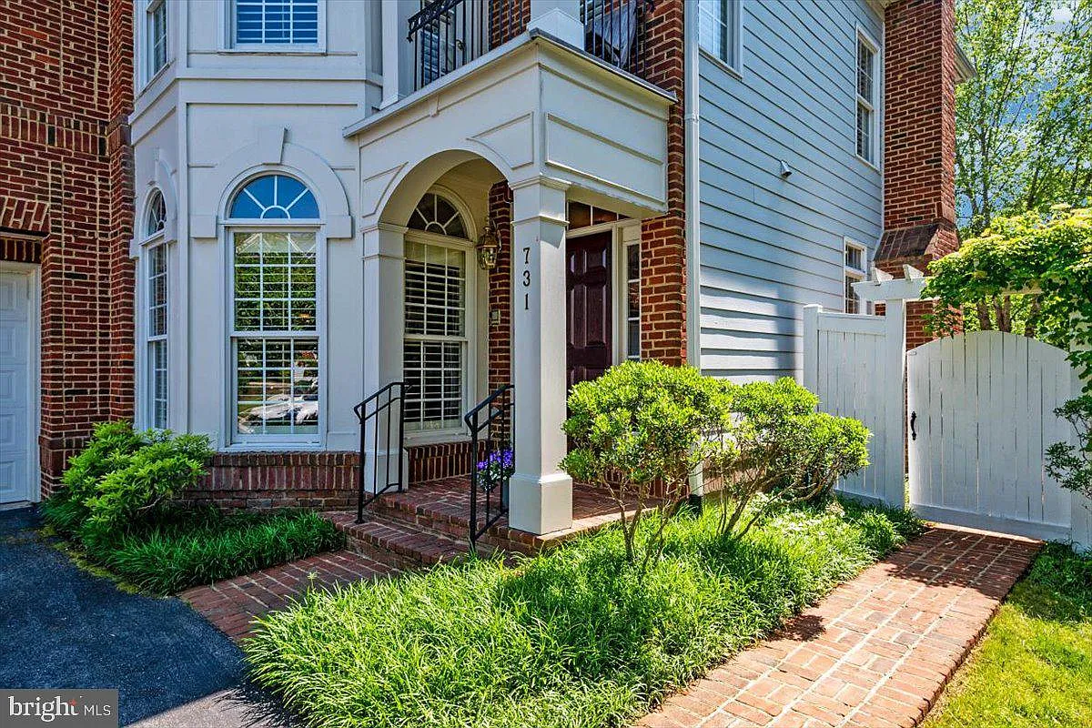 731 Crisfield Way photo 1