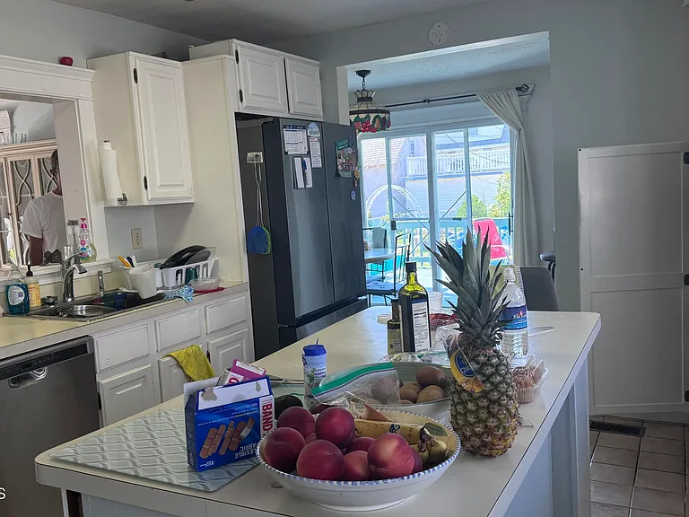 12 Elberon Ave — Photo 8