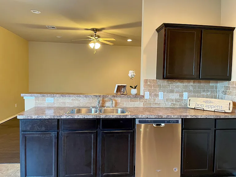 2912 Sunberry Way — Photo 5