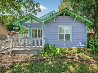 339 N Clayton St, Mount Dora, FL 32757