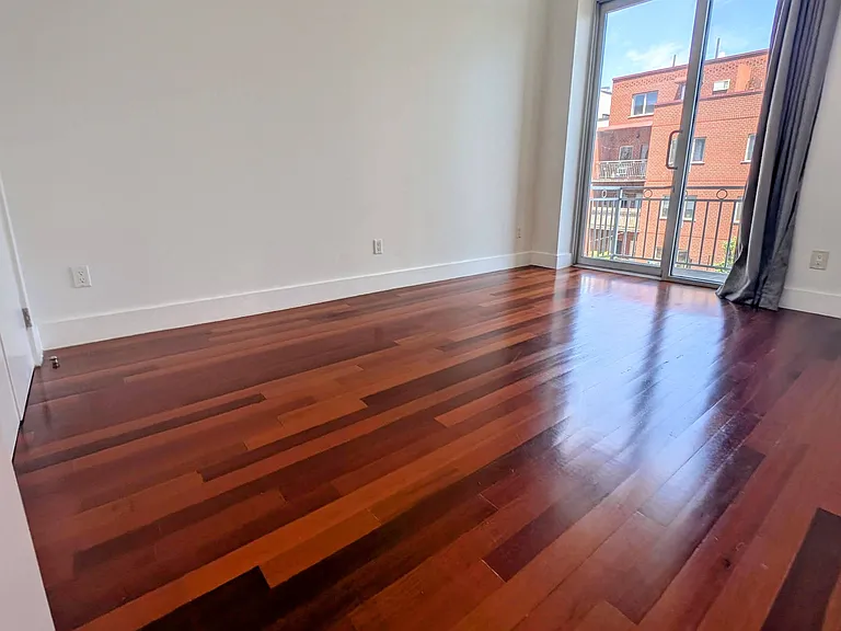 291 Devoe St #3B — Photo 9