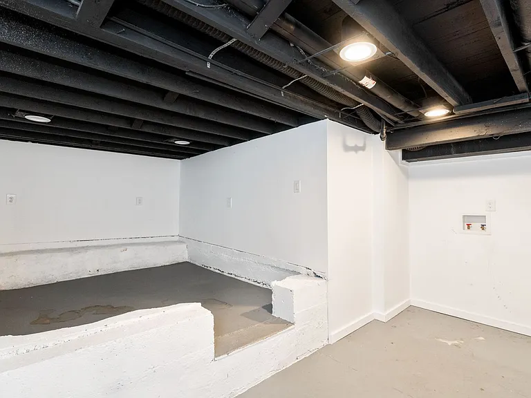 1309 Lydia St — Photo 30