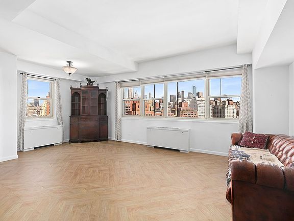 2nd image of 15 Charles St APT 15D