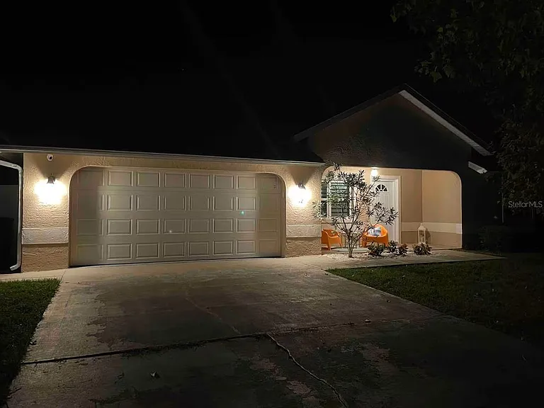 12 Lytton Ln — Photo 42