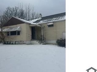 9110 Macomb Ave, Cleveland, OH 44105