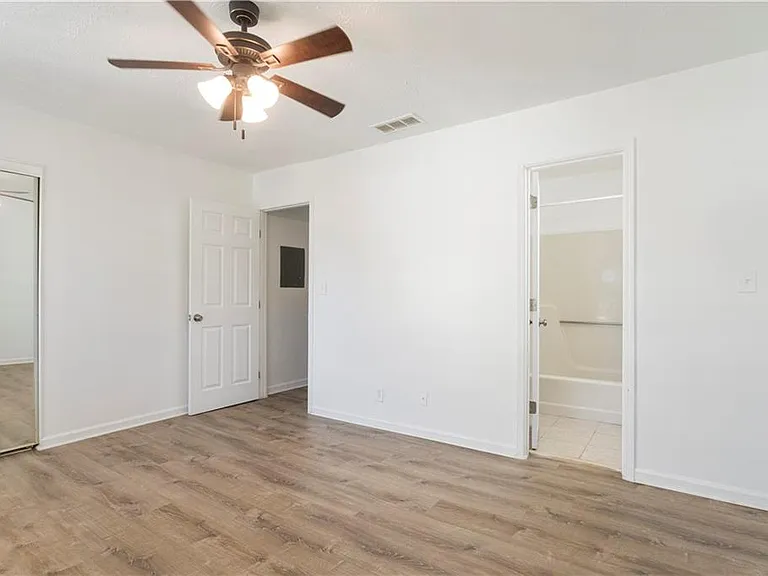 1585 Springleaf Point SE — Photo 15
