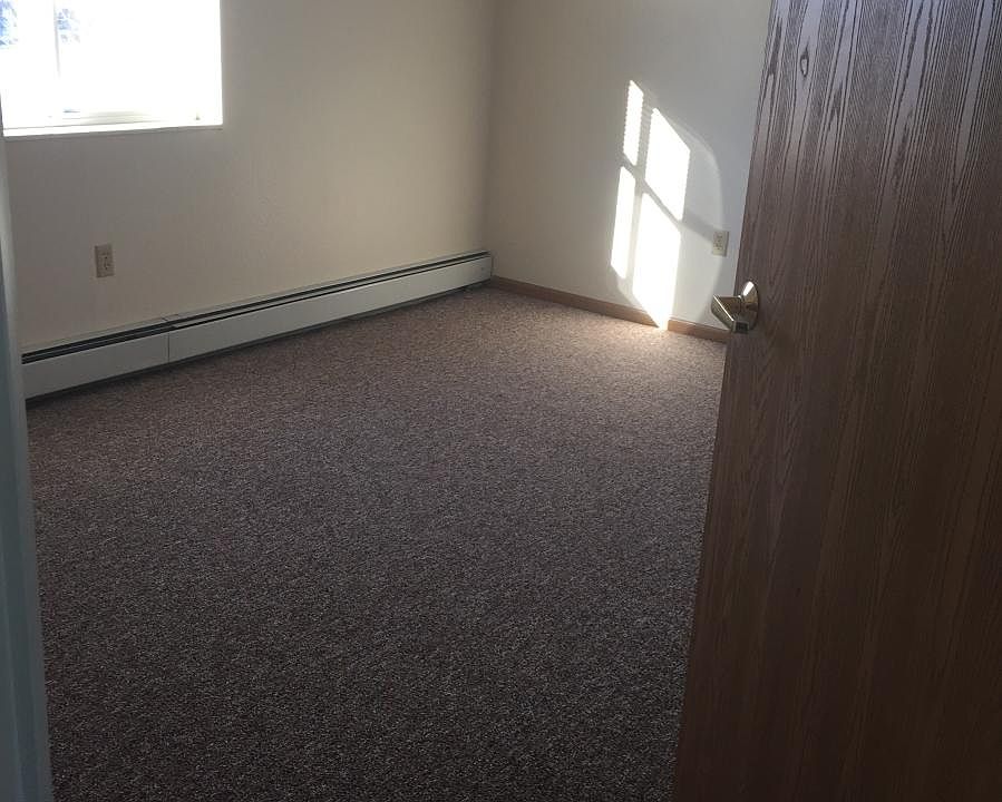 2nd image of 404 High Pointe Dr APT 10
