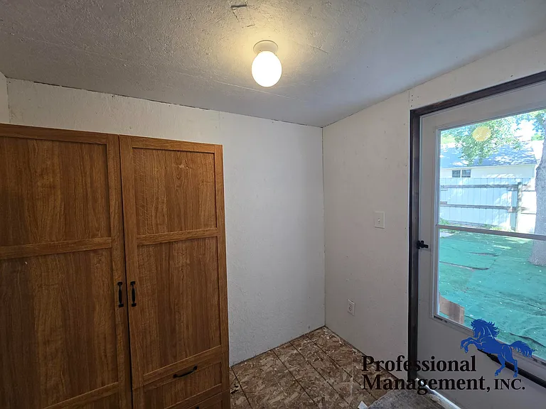 1620 Valley Dr — Photo 12