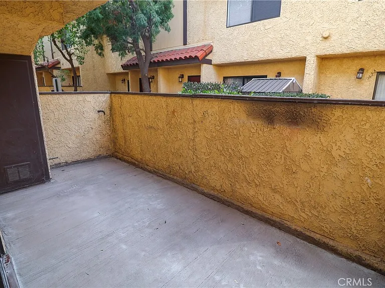 13540 Hubbard St — Photo 5