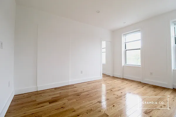 Rented by Grand & Co. | media 7