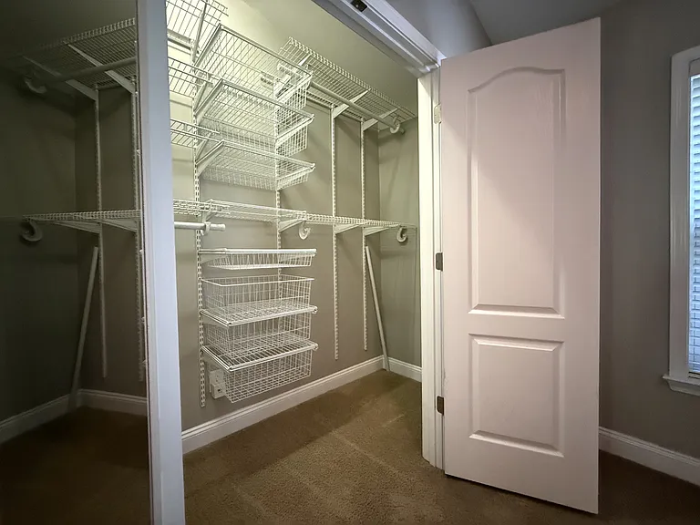 357 Hurston Cir — Photo 18