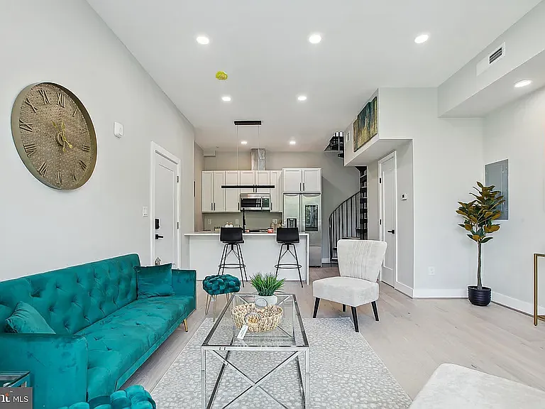 2213 M St NE #13 — Photo 5