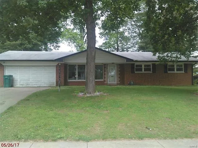 1020 S 74th St photo 1