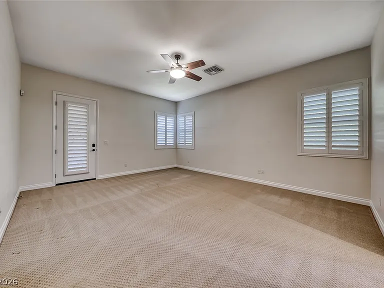 2122 Mooreview St — Photo 17