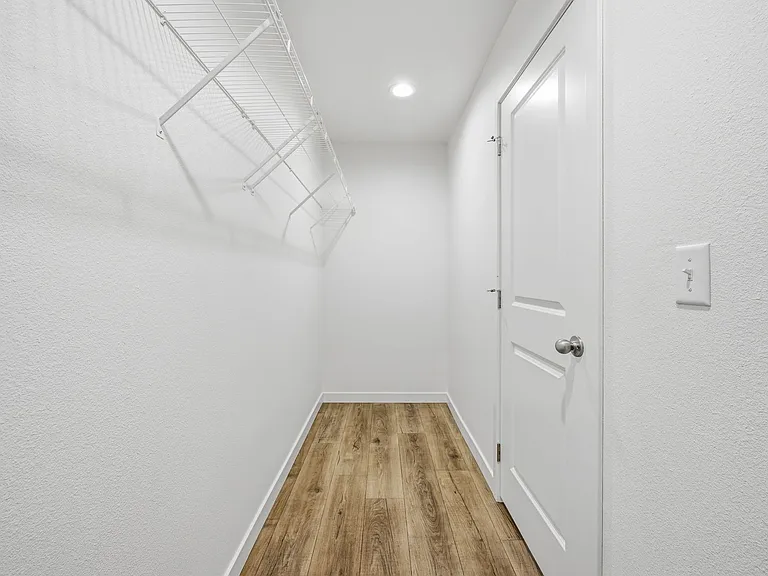 1445 Elm St — Photo 13