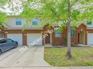 2240 Hadleigh Hills Ct, Navarre, FL 32566