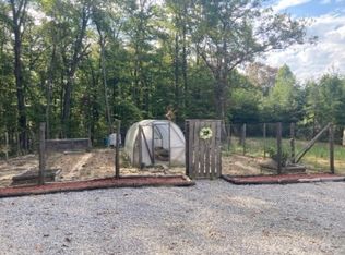 1750 Mountain Creek Rd, Crossville, TN 38572