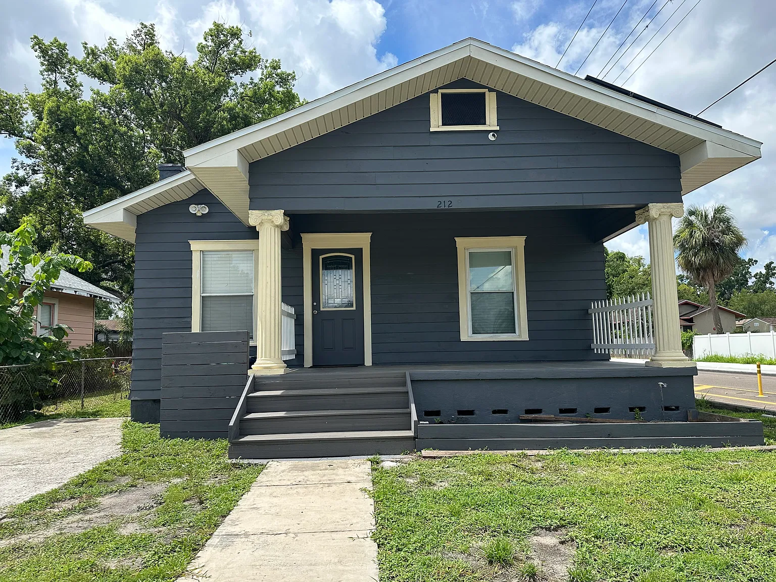3 bed, 1280 sqft, $2,200 — Photo 2