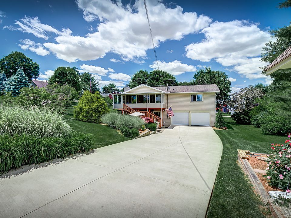 1st image of 50 Lakeview Dr