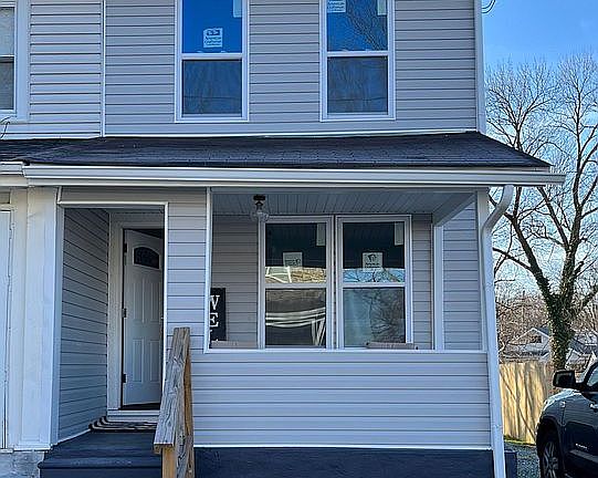 2nd image of 114 Lloyd St