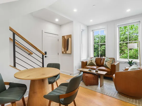 330 5th St SE, Washington, DC