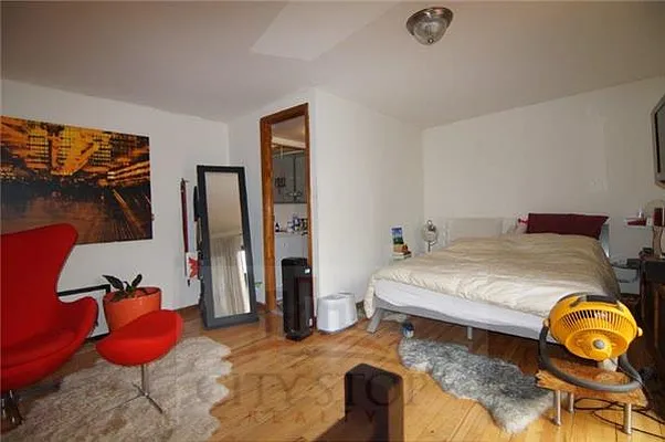 Rented by City Stop Realty | media 20