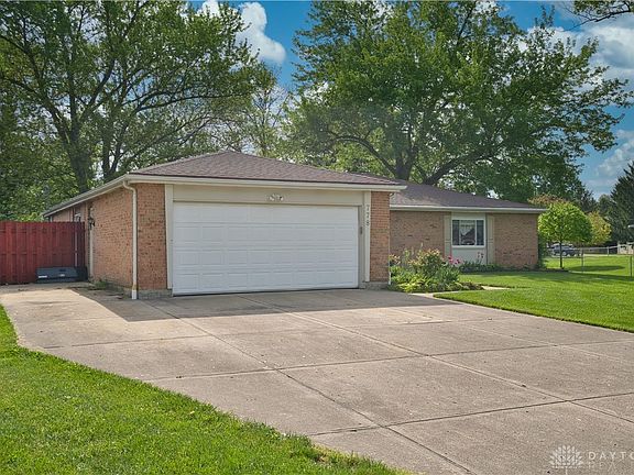 3rd image of 778 Briddlewood St