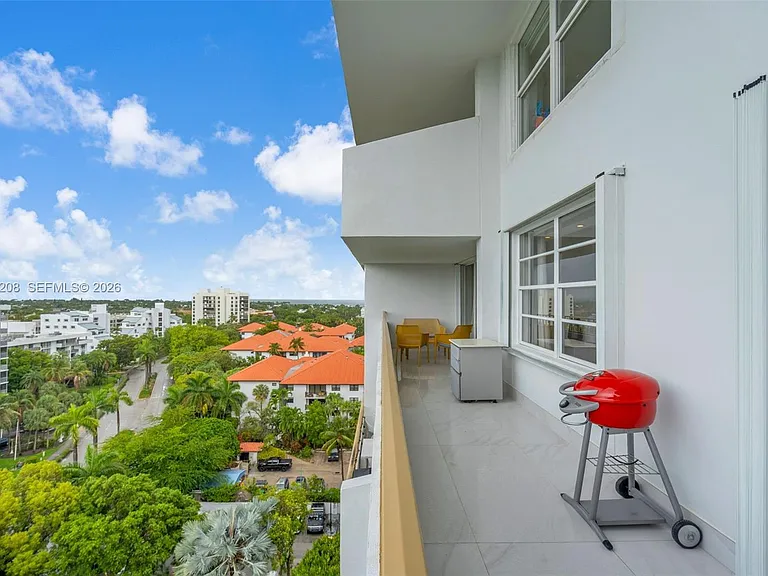 155 Ocean Lane Dr #1105 — Photo 3