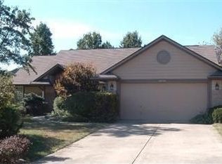 235 Lakeside Dr, Springboro, OH 45066