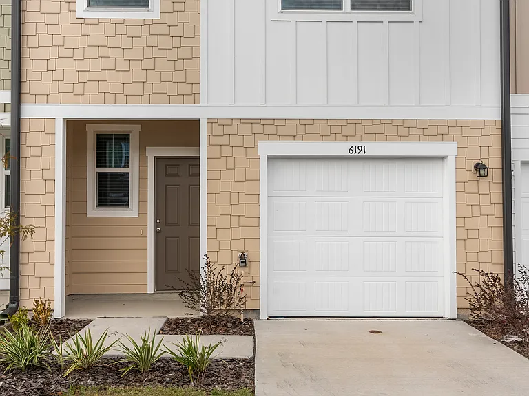 6191 Calle Ochoa St #6191 — Photo 21