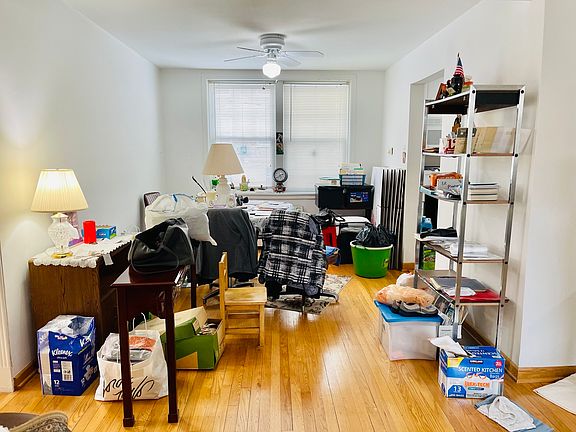 5th image of 2434 W Farragut Ave APT 1A