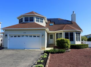 130 Cedar Run Rd, Bayville, NJ 08721