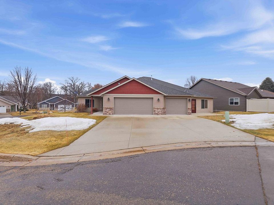 1st image of 932 Oak Pond Ct