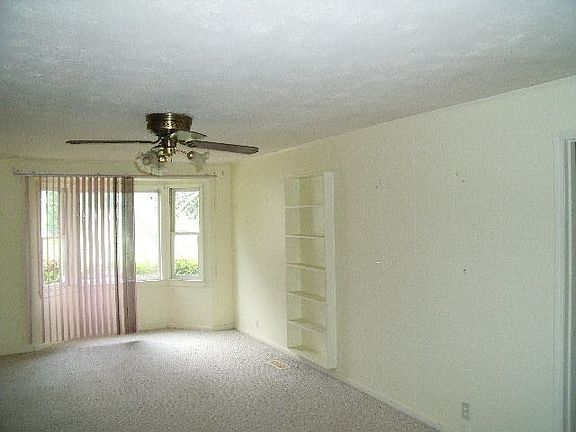 4th image of 3761 Dorothy Dr