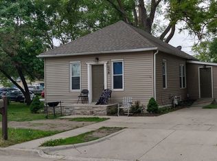 648 W Washington St, Fremont, NE 68025