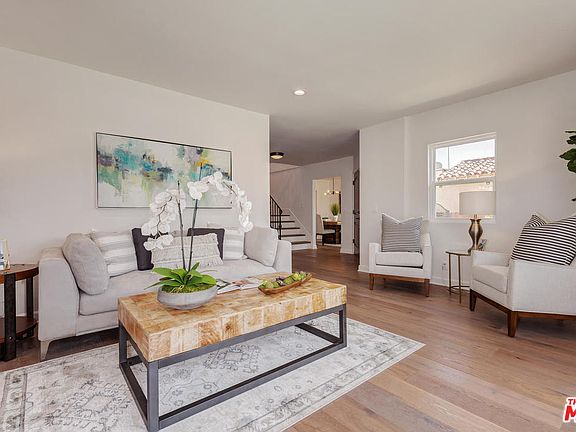 3rd image of 1746 S Crescent Heights Blvd