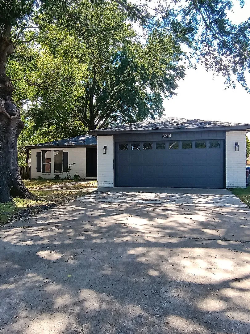 Beautifully Redone and Updated Three Bedroom/Two Bath Home — Photo 1