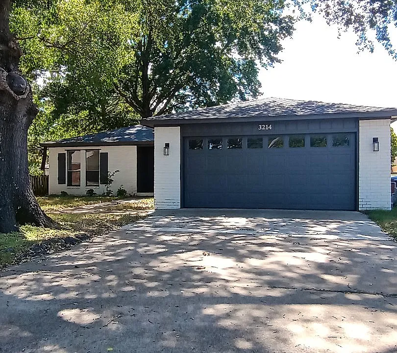 3214 Bryn Mawr Cir