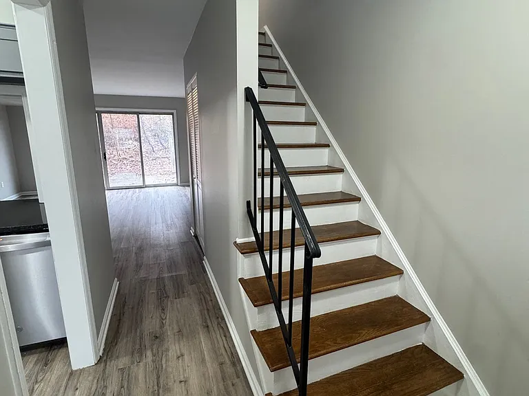 River Oaks Townhomes at Fox Chapel — Photo 52